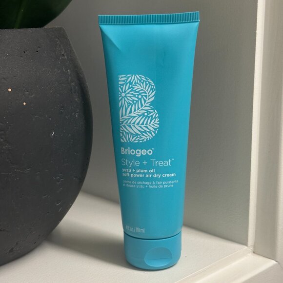 NEW Briogeo Style + Treat™ Yuzu + Plum Oil Air Dry Hair Styling Cream - Picture 2 of 4